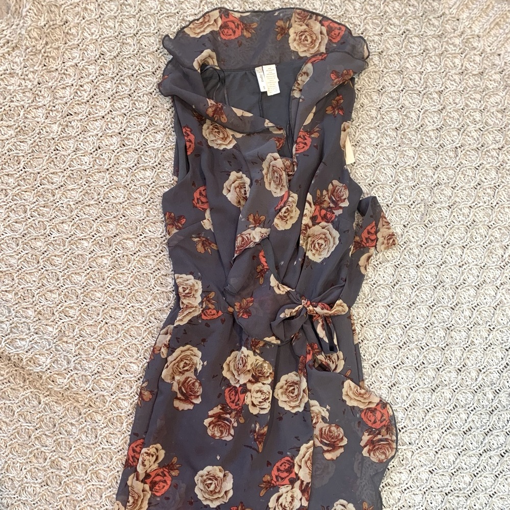 Brand New Floral dress, Small